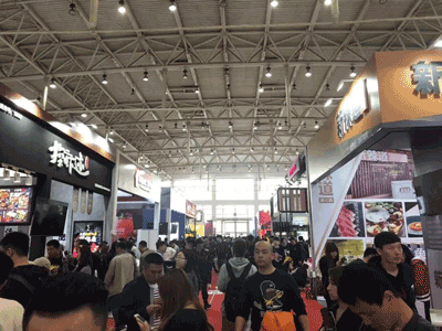 展會現場人流量巨大-北京加盟展